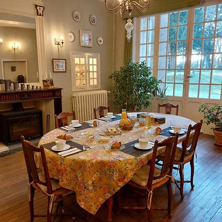 Manoir Du Bellay Bed and Breakfast Montreuil-Bellay Eksteriør billede